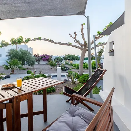 Adagio Villas Kamari Exterior photo