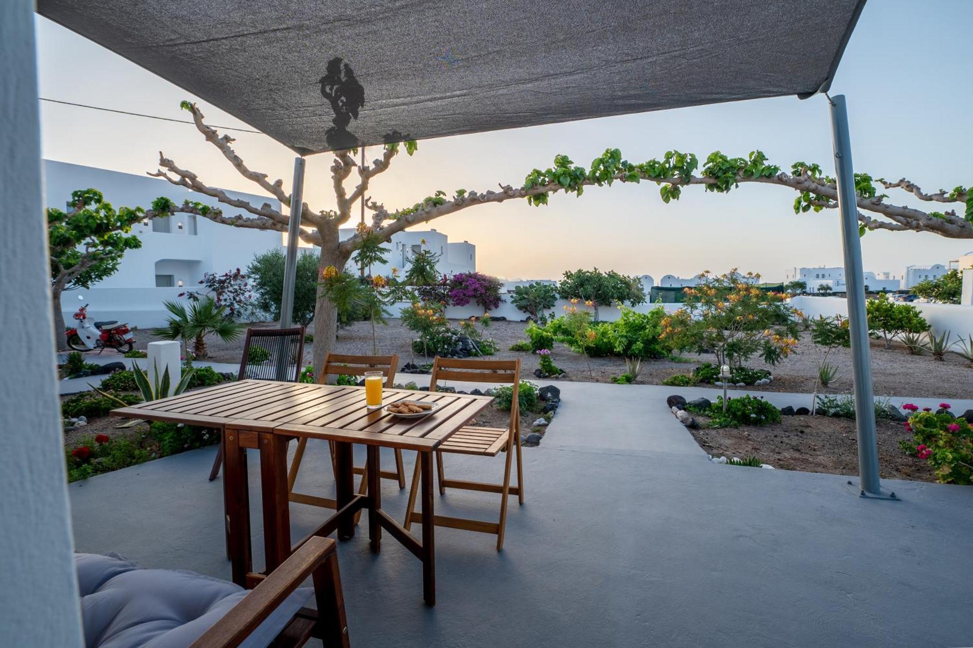 Apartment Adagio Kamari (Santorini)